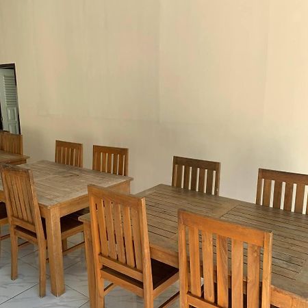 Dikky Guest House Near Bangsal And Sira Pemenang Luaran gambar