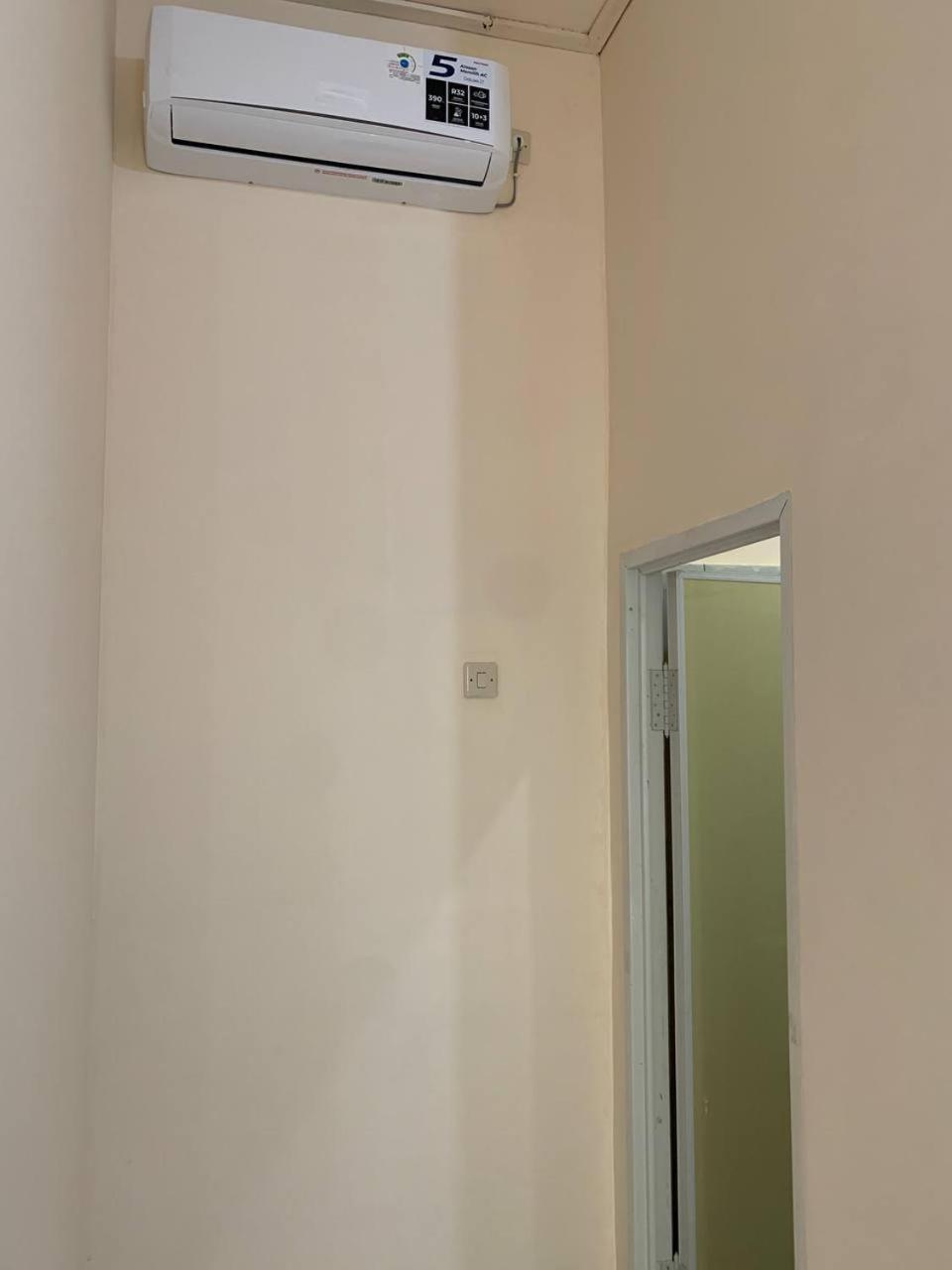 Dikky Guest House Near Bangsal And Sira Pemenang Luaran gambar
