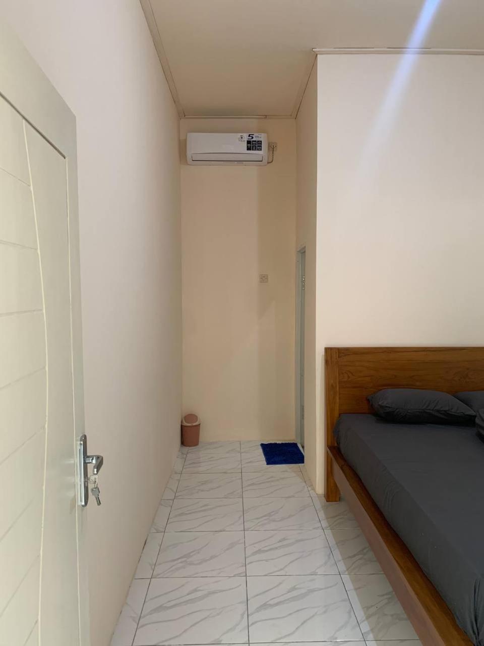 Dikky Guest House Near Bangsal And Sira Pemenang Luaran gambar