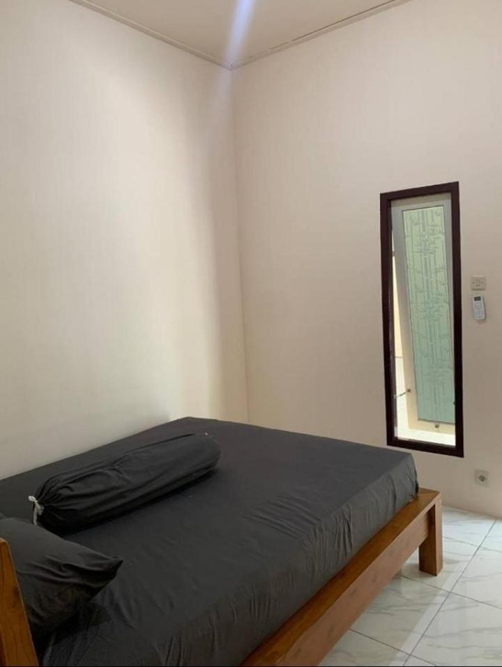 Dikky Guest House Near Bangsal And Sira Pemenang Luaran gambar